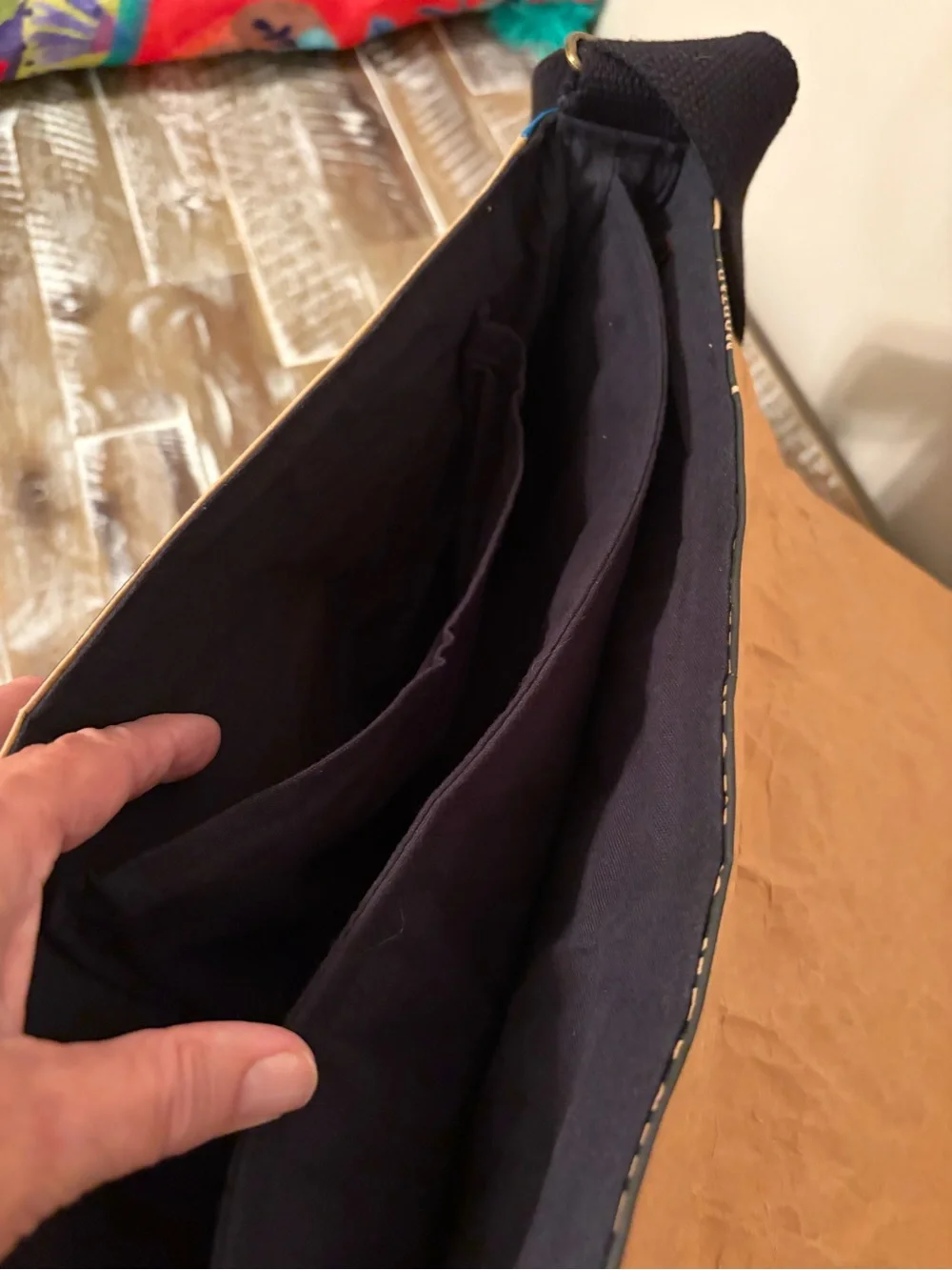 MESSENGER LAPTOP BAG BY PPC COMPANY